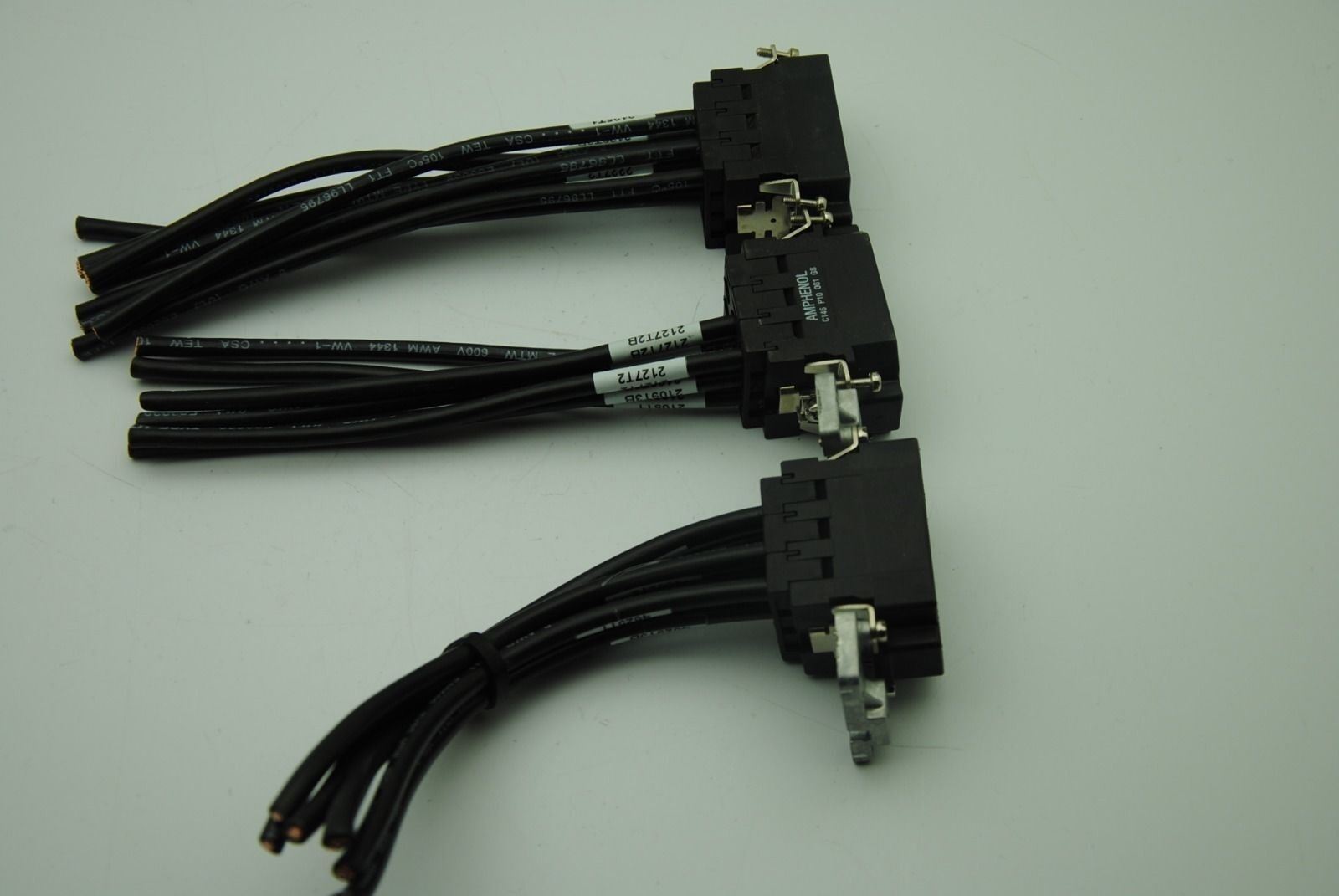 AMPHENOL C146-P10-001-G8 9-Pin Male Connectors 8AWG 8 guage Lot of 3