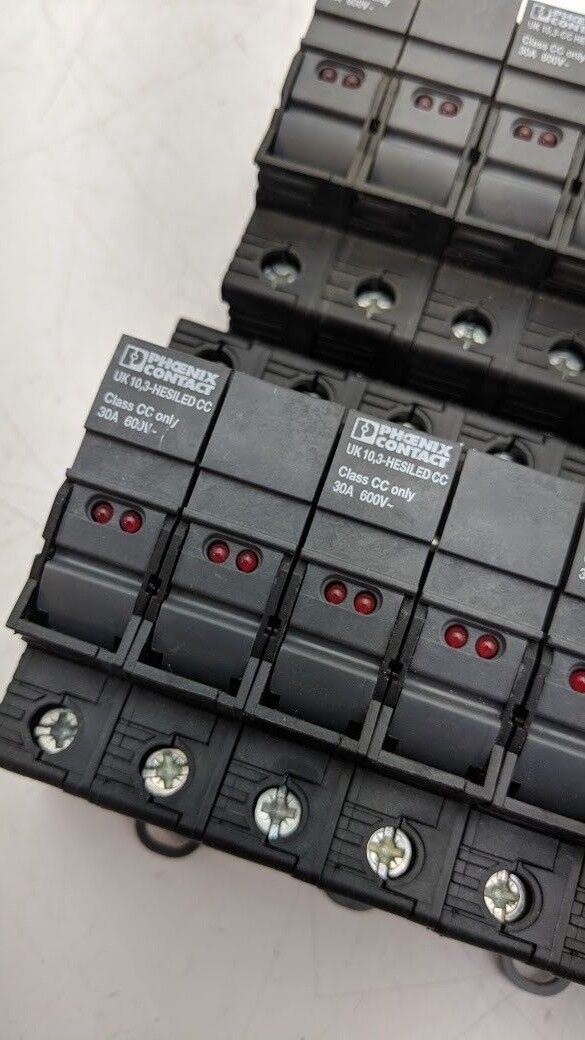 PHOENIX CONTACT UK 10,3-CC HESILED 2-Pole Fuse Holder 30A 600V FNQ-R-1 Lot of 18