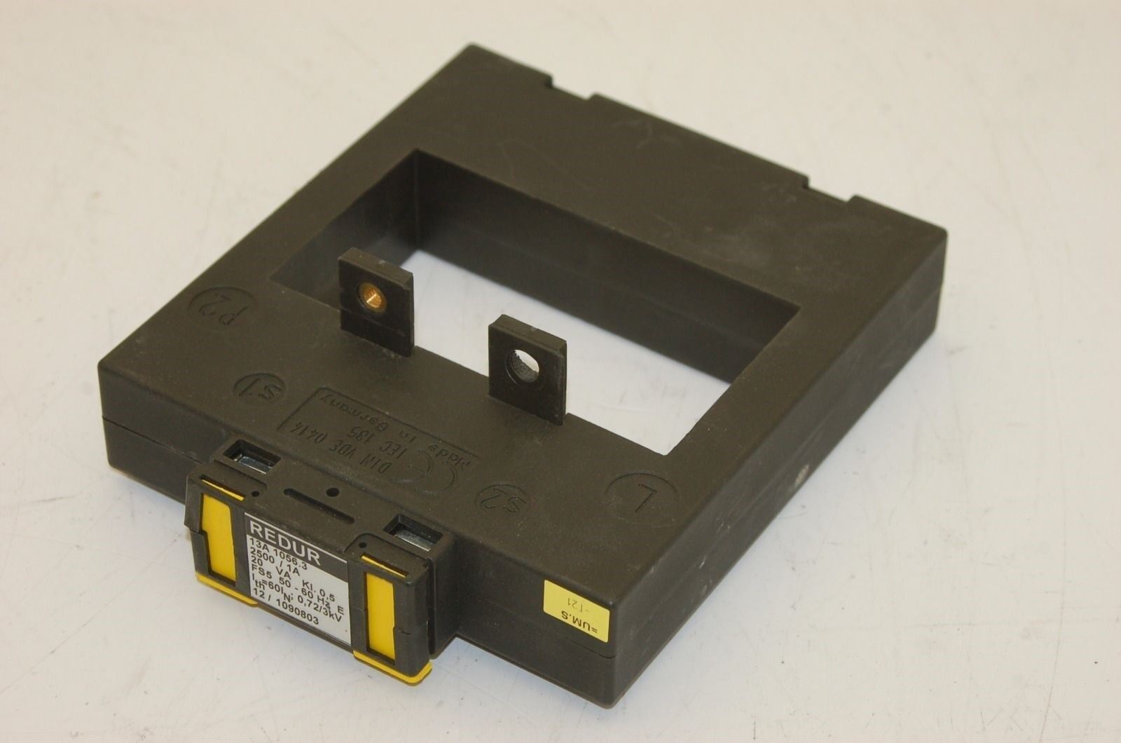 Redur 1056.3 Class 1 Current Transformer, 2500/1A