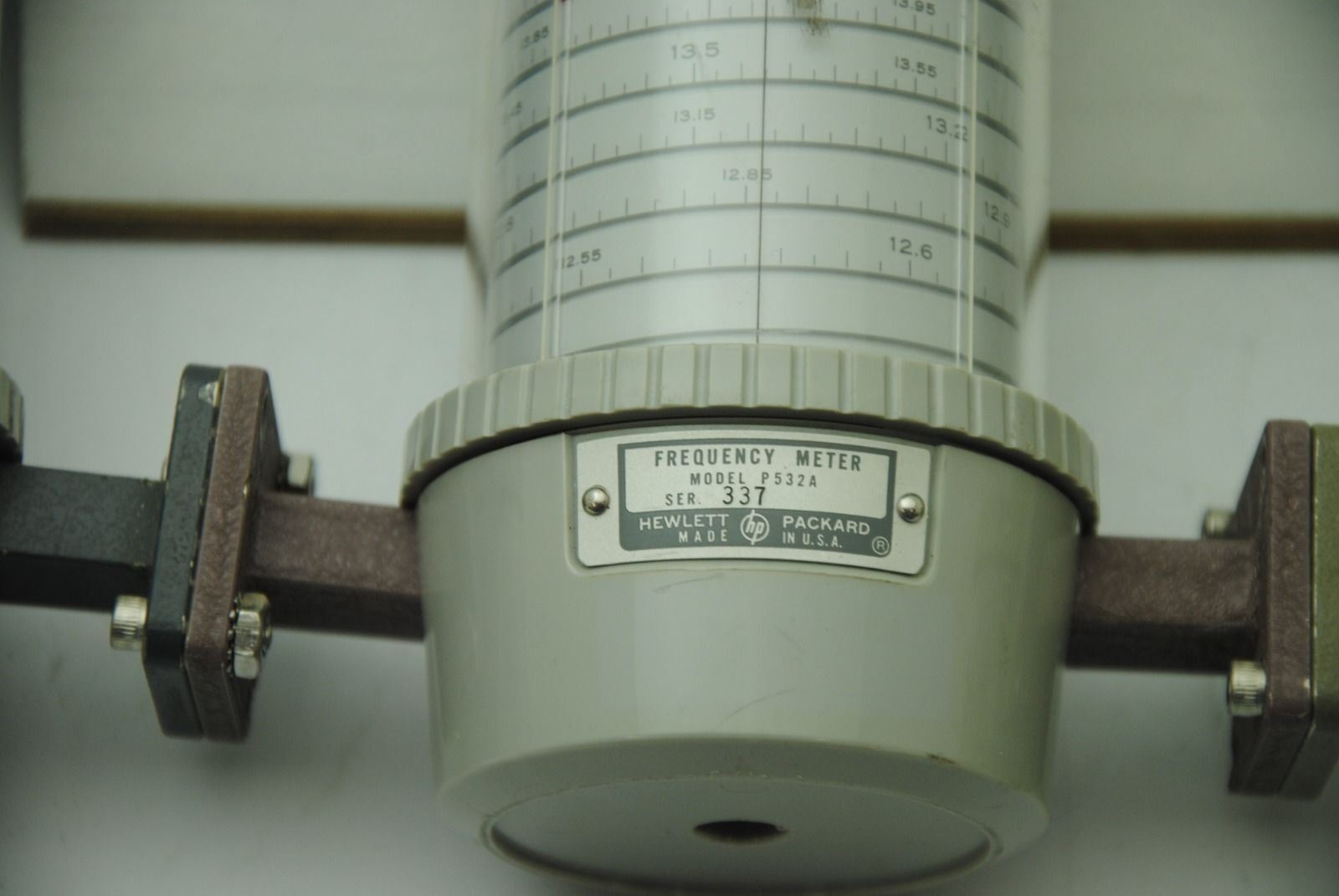 HP Hewlett-Packard P532A Frequency Mete