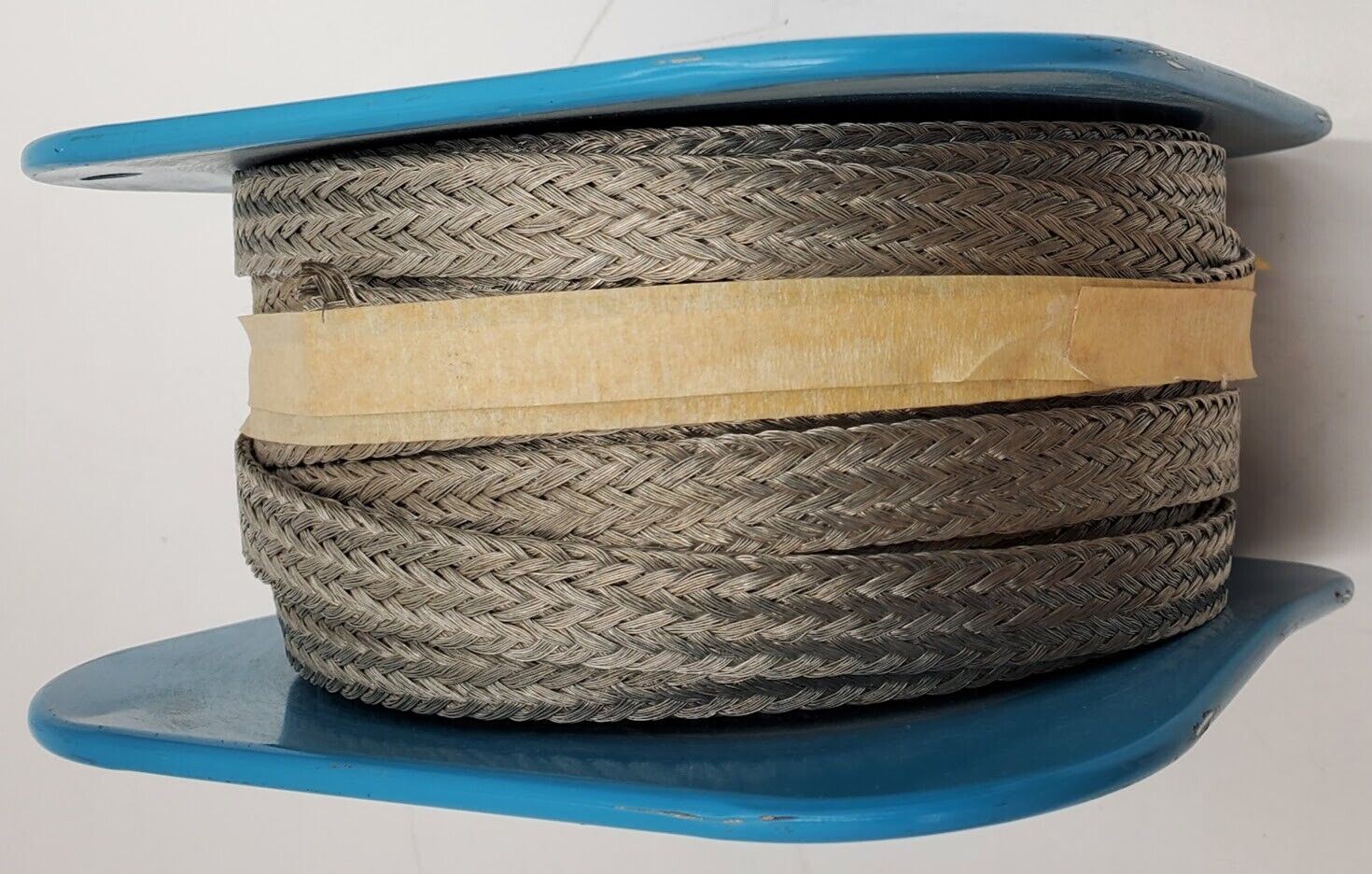 BELDEN 5037 240 x #30 Braided Tinned Copper 100 ft 6 AWG Approx. Dim. 3/32"x1/2"