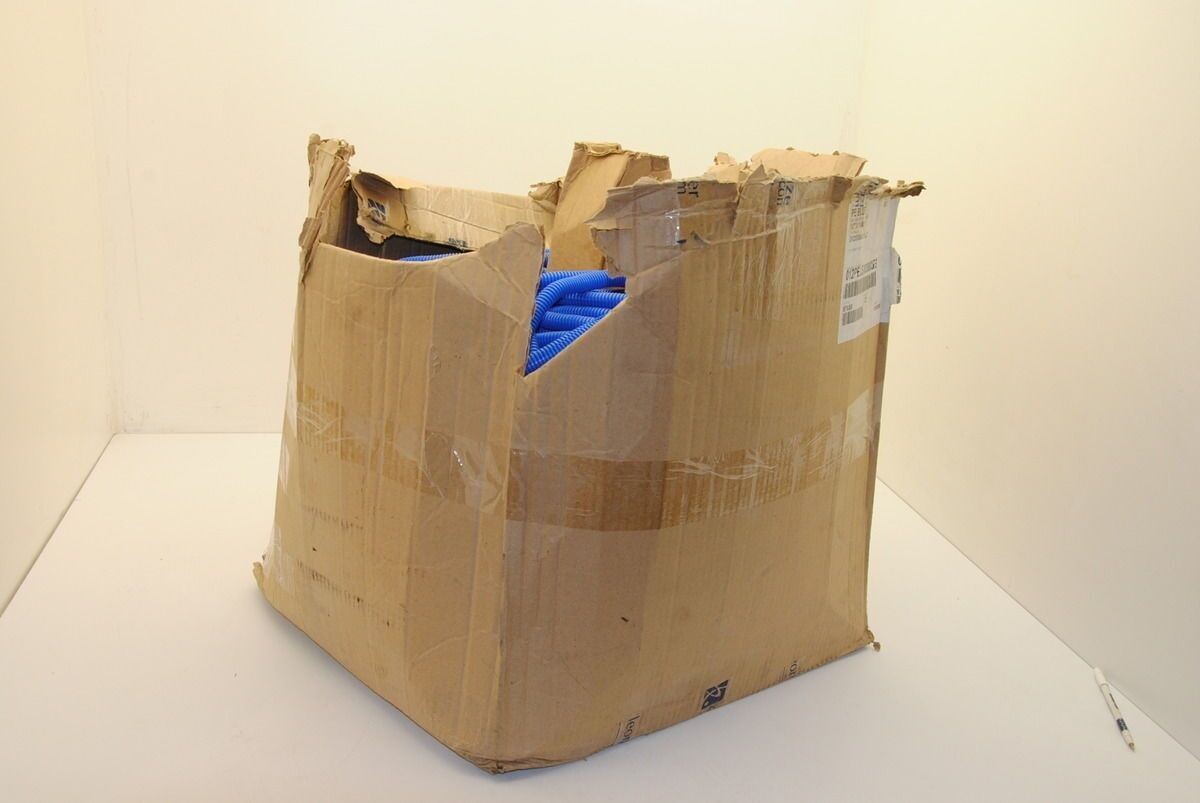 Drossbach 1/2" Corrugated Split Conduit Tubing, Blue, 700'+ - NEW