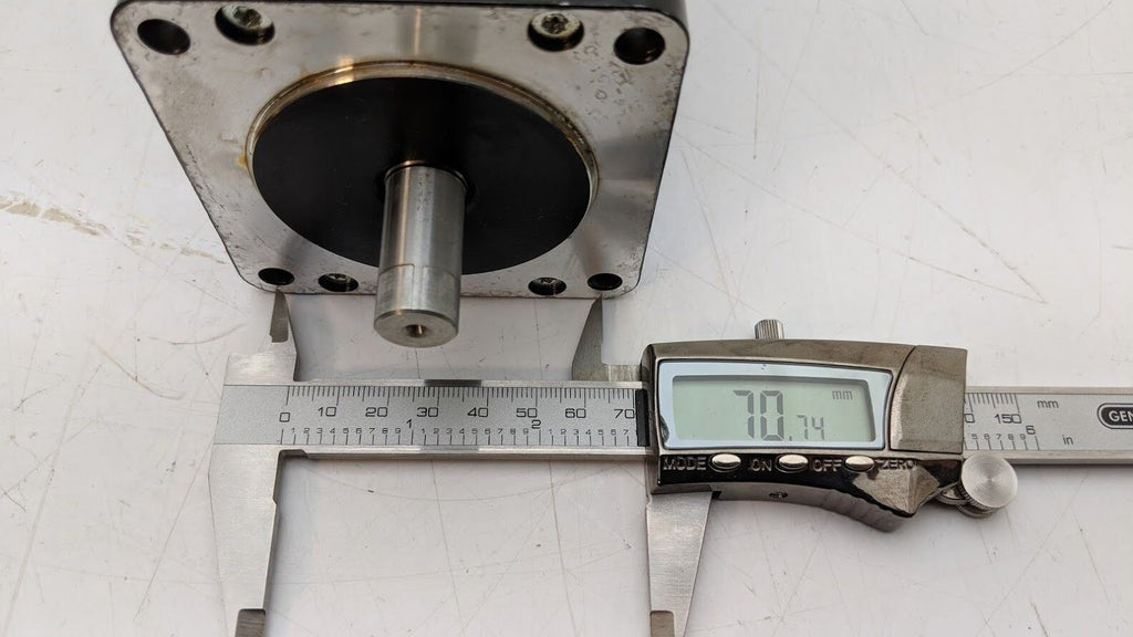 Berger Lahr IFS93/2DP0-DS/3DI-I54/O-001RPP41 Servo Motor 36VDC 5AMP 14mm Shaft