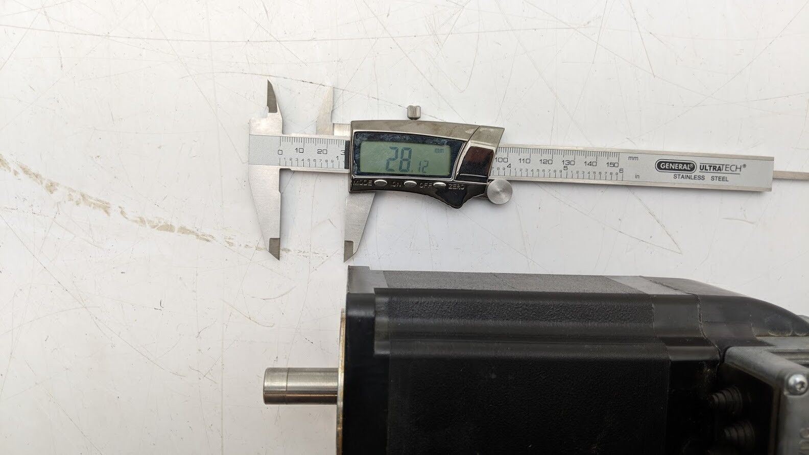 Berger Lahr IFS93/2DP0-DS/3DI-I54/O-001RPP41 Servo Motor 36VDC 5AMP 14mm Shaft