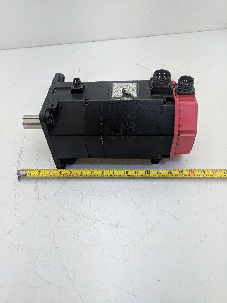 Fanuc A06B-0143-B175#7008 servo motor 2.8KW 3000RPM 155V