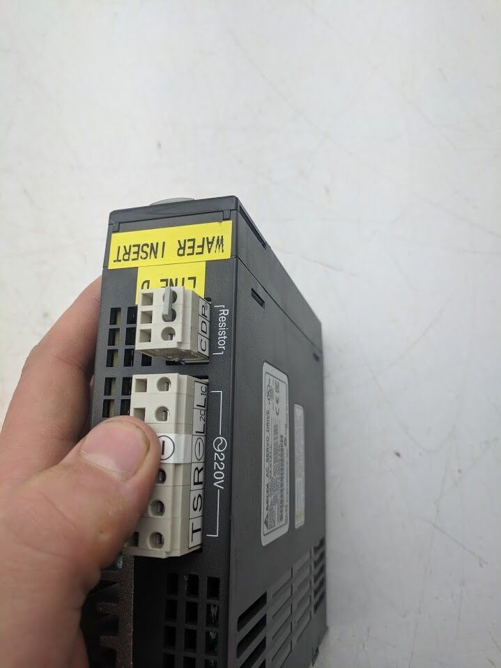 Delta AC Servo Drive ASD-A2-0121-L 100W 220V 1PH Input 110V 0-250Hz Output