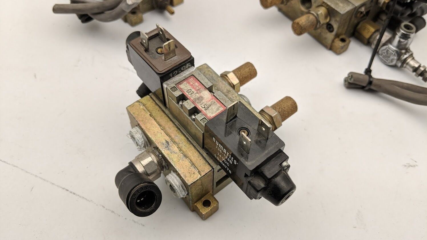 3x Numatics Pnumatic Manifold Block 5 Port 2-3 Position Solenoid 031SS4154 24VDC