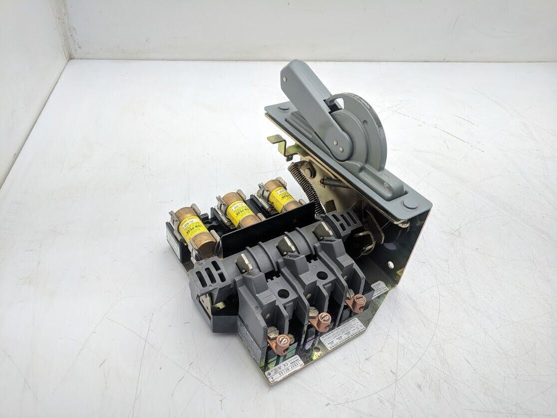 Allen Bradley 1494F-NFL60 Fuseable Disconnect with X-402028 3x LPJ-50SP Fuses