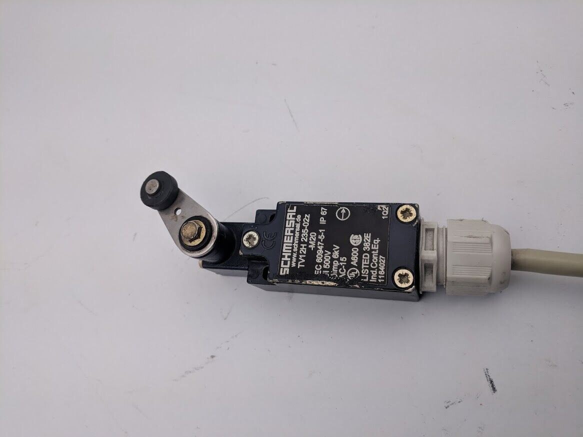 Schmersal TV12H 235-02z, 20z Safety Door Roller Lever Limit Switch Contact IP67