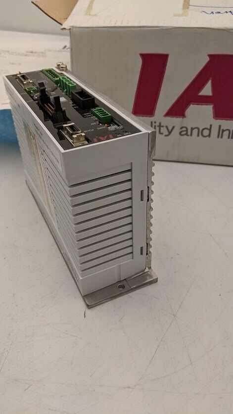 IAI Servo Motor Drive SCON-C-60I-NP-2-2 230VAC input 1PH, 0-230VAC Ouput 3PH