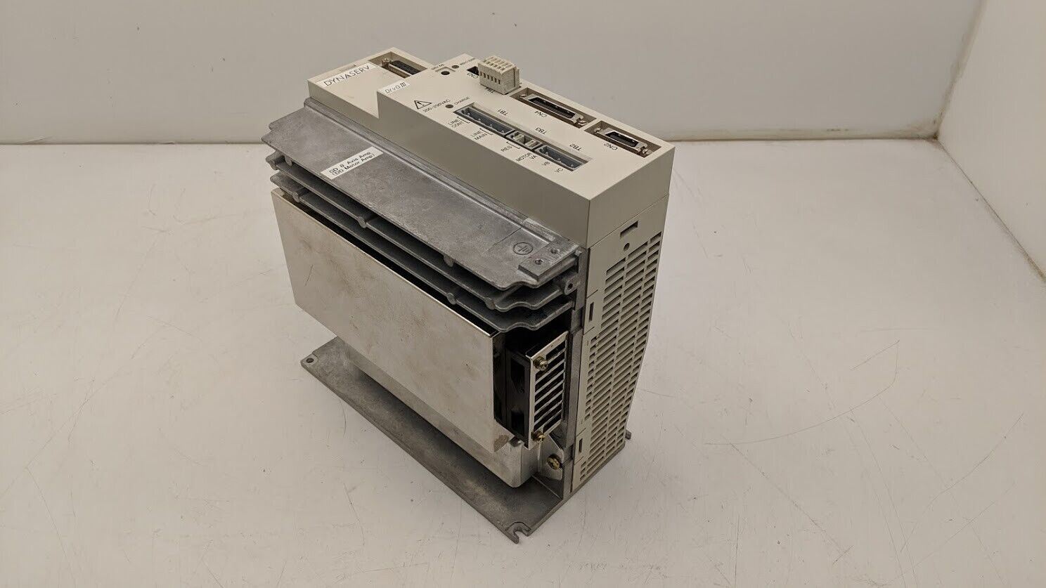 Yokogawa Servo Motor Drive US1BG3-015N-1KC-2SA-N/CN 230V 1PH Input 230V 3PH Out