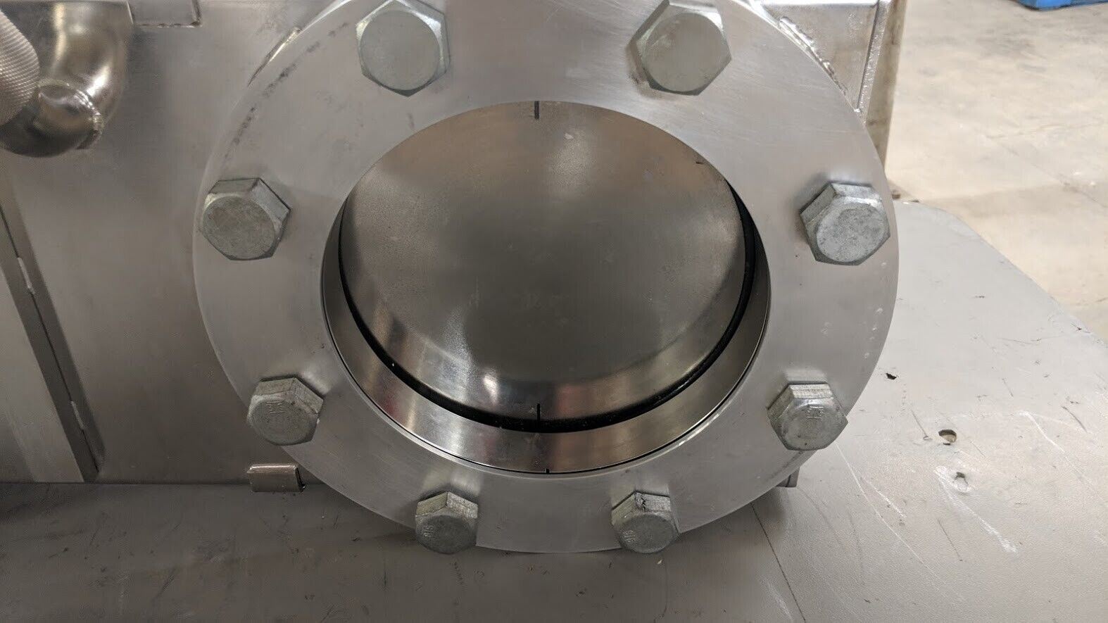 KEY High Vacuum Products 7" VAT Valve Pneumatic Actuator GV-7A2GR-LSION