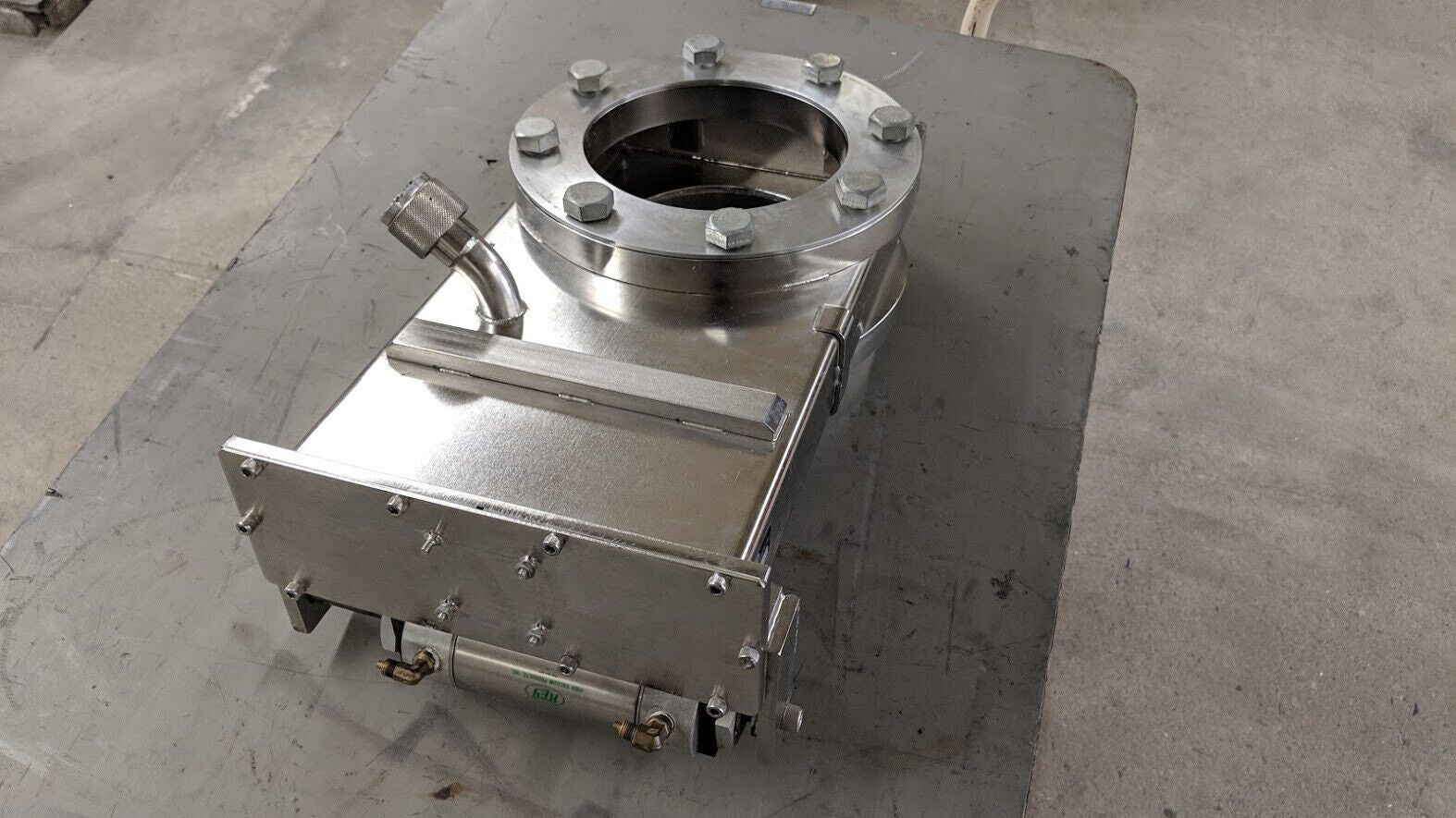 KEY High Vacuum Products 7" VAT Valve Pneumatic Actuator GV-7A2GR-LSION