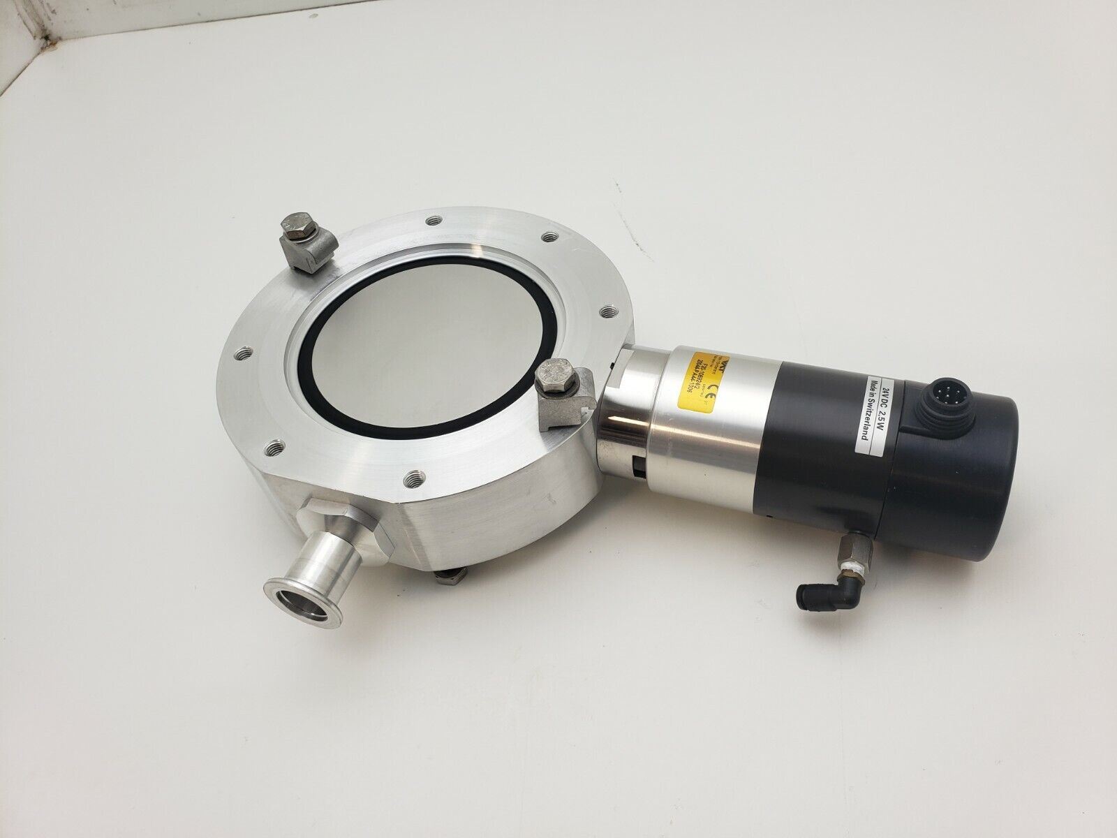 VAT F20-106924/2 6" Pneumatic Air Butterfly Valve 1.5" Vent Port 24VDC