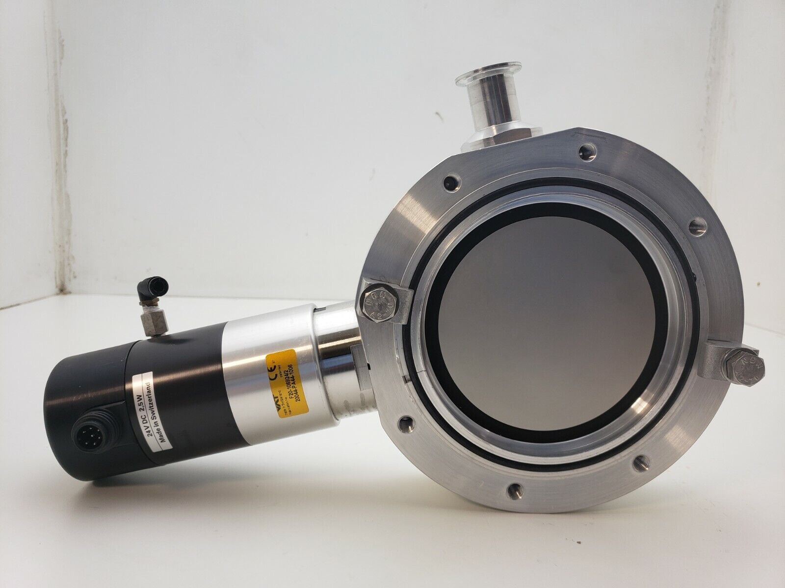 VAT F20-106924/2 6" Pneumatic Air Butterfly Valve 1.5" Vent Port 24VDC