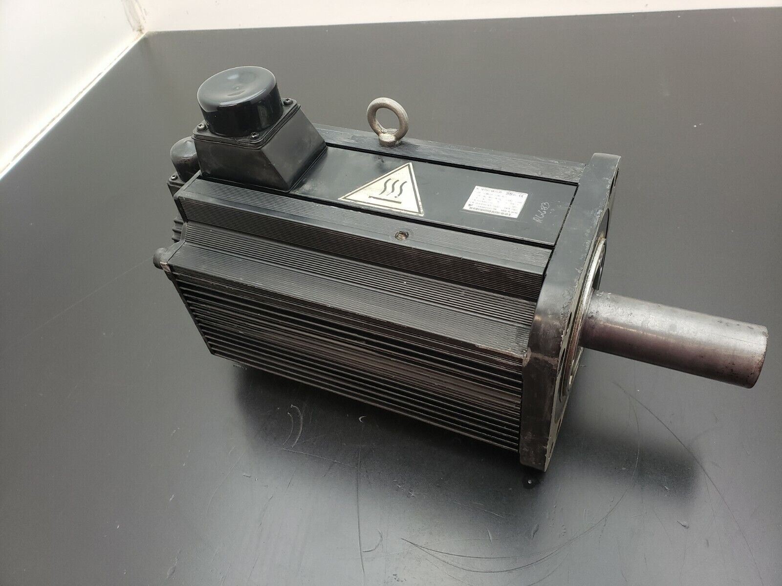 Yaskawa AC Servo Motor SGMGH-75ACA21 7.5Kw 200V 54.7A 1500Rpm