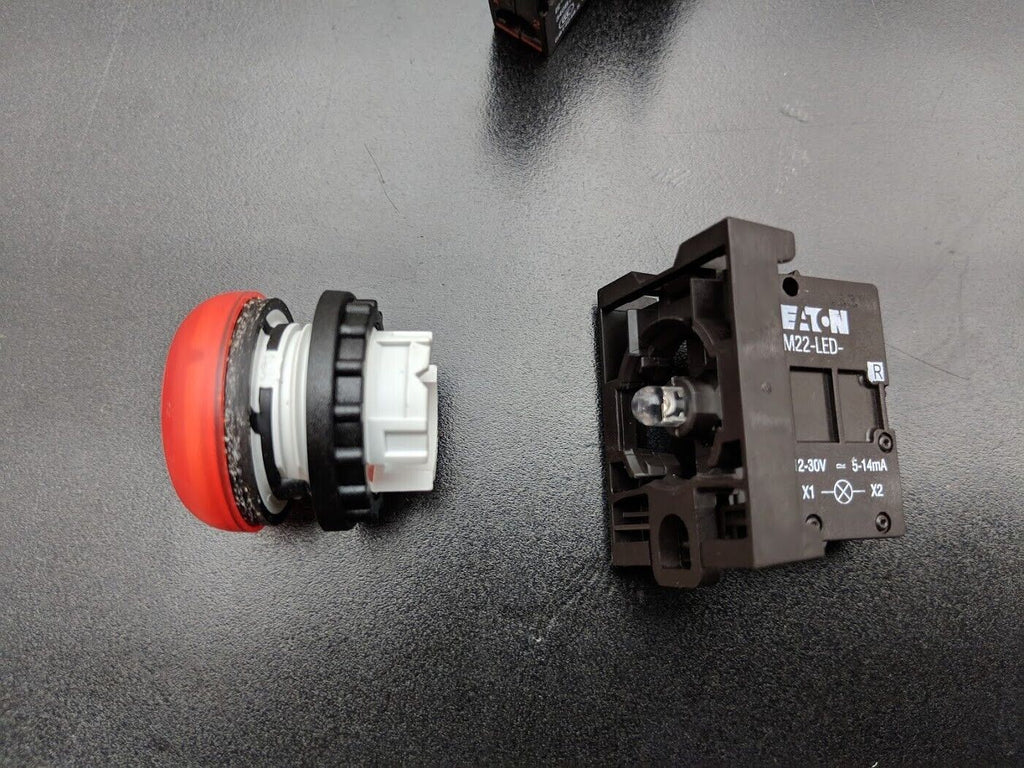 4x Eaton Industrial Machine Red LED Panel Light M22-LED 12-30VAC 5-14mA 22mm