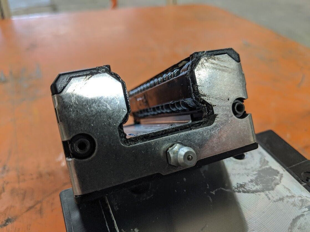 Rexroth Linear Guides Caged Bearing LM 2 Rails 91'' 4 Blocks R1605 30 R2011 SNS