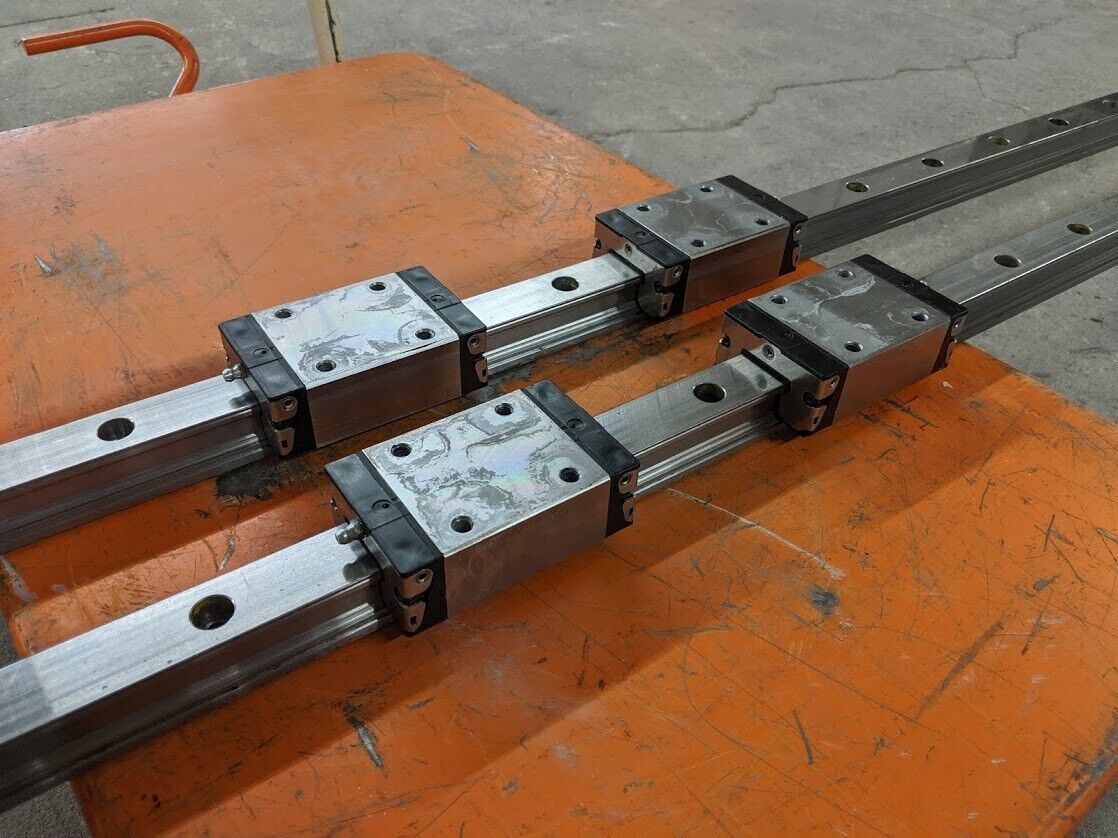 Rexroth Linear Guides Caged Bearing LM 2 Rails 91'' 4 Blocks R1605 30 R2011 SNS