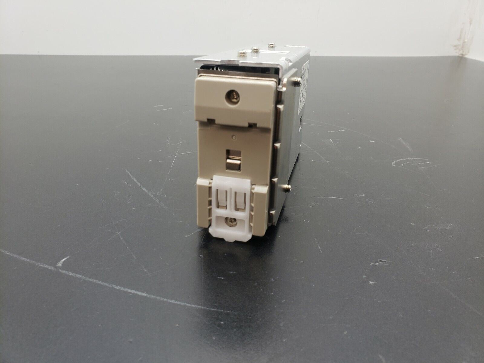 Omron Power Supply S8JX-G15024CD Din-Mounted 150 Watts 6.5A 24V Out 100-240V In