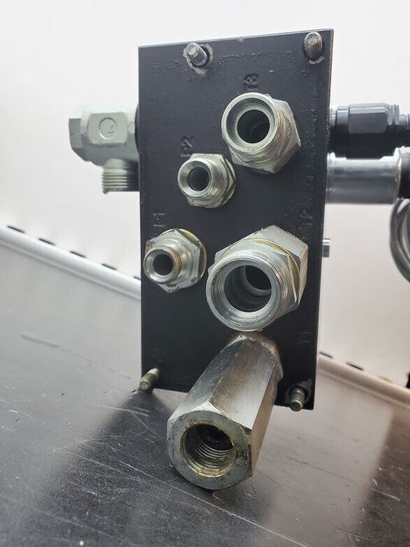 Rexroth Hydraulic 4WE6HA62/EG24N9K4/62 SO43A-1755 24VDC HD Coil Valve Manifold