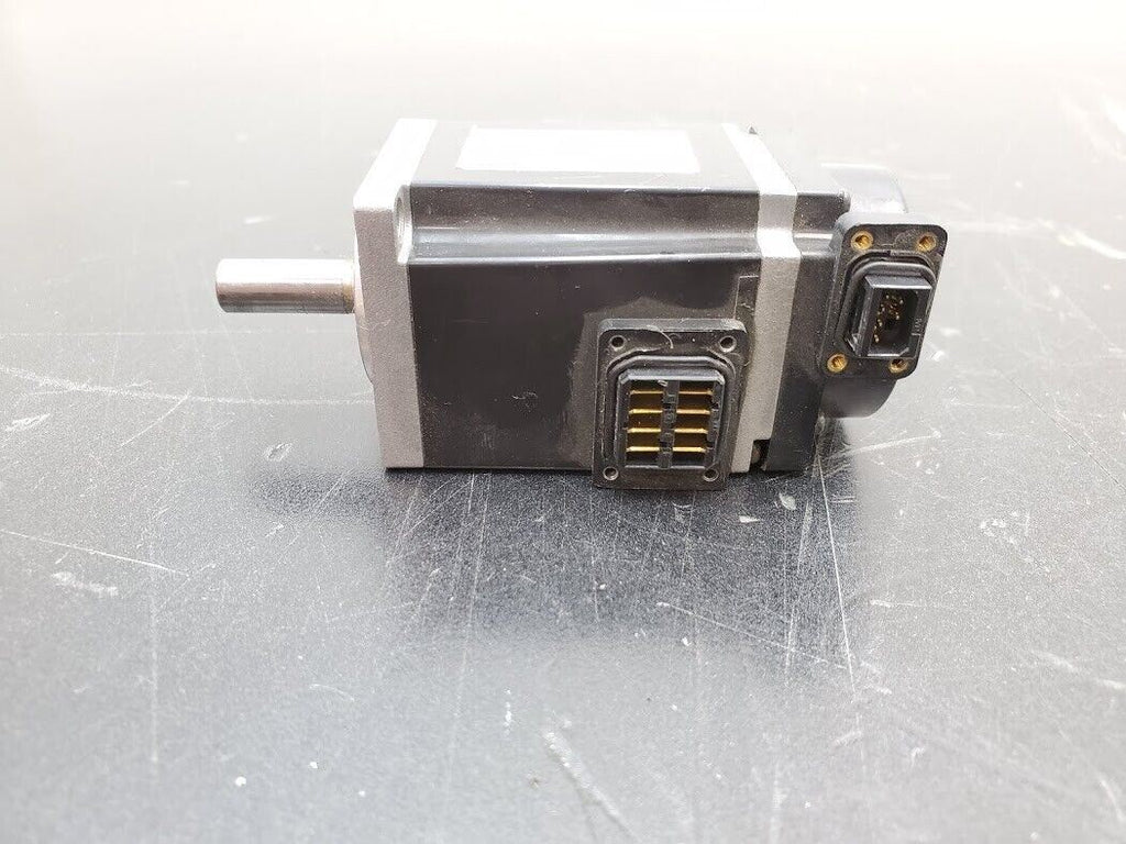 Sanmotion Sayo Denki R2AA04010FXP00M Servo Motor 100W AC200V .8A 3000RPM