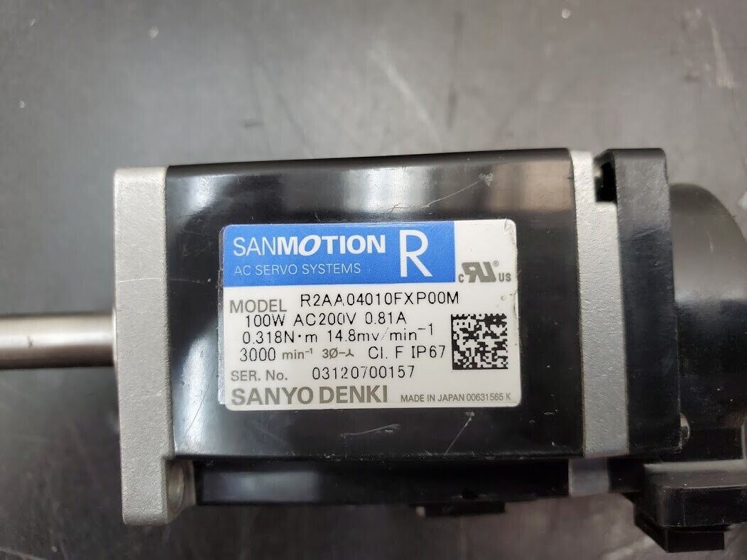 Sanmotion Sayo Denki R2AA04010FXP00M Servo Motor 100W AC200V .8A 3000RPM