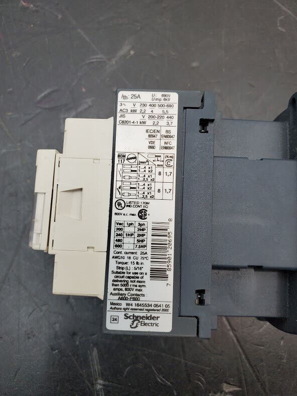 TELEMECANIQUE LC1D09 Contactor 200-600V 1PH or 3PH 2-5kW w/ 120VAC Coil DIN Rail
