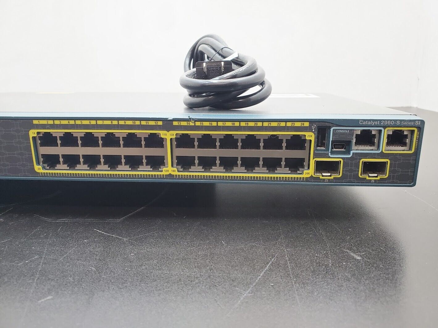 Cisco WS-C2960S-24TS-S - 24 Port Gigabit LAN Lite Switch
