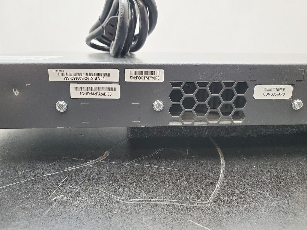 Cisco WS-C2960S-24TS-S - 24 Port Gigabit LAN Lite Switch