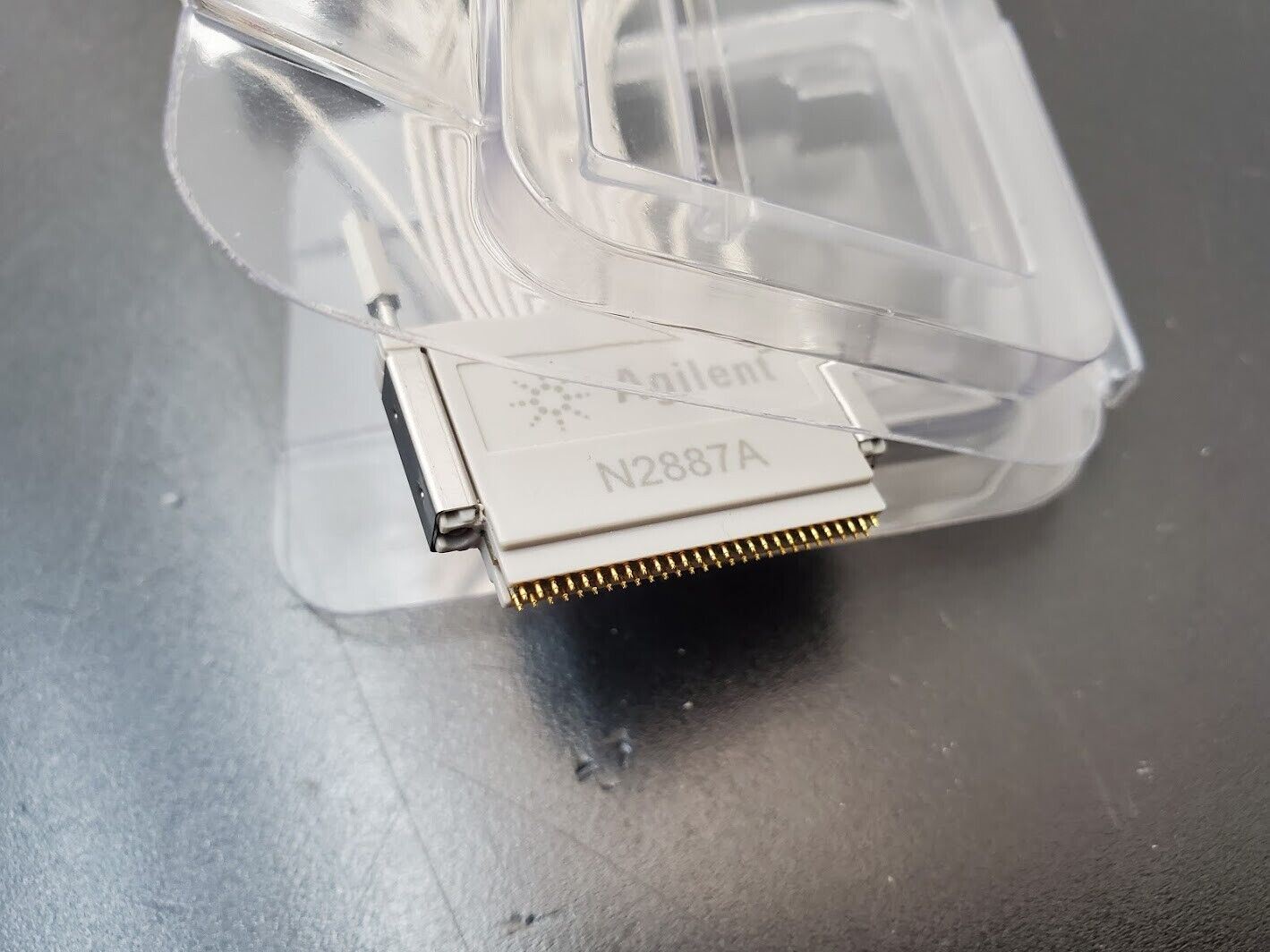 Agilent N2887A InfiniiMax Series probe adapter 36 Measurement Points with Case