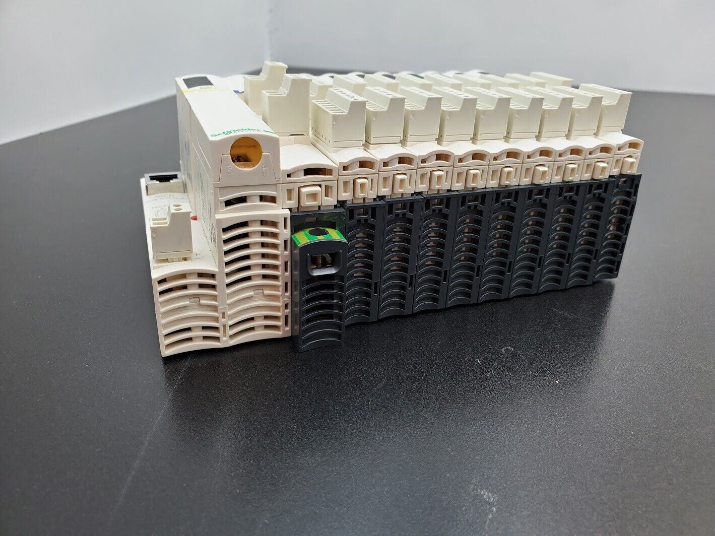 Schneider Telemecanique STBNIP2212 Ethernet MB TCP/IP NIM PLC Control Advantys C