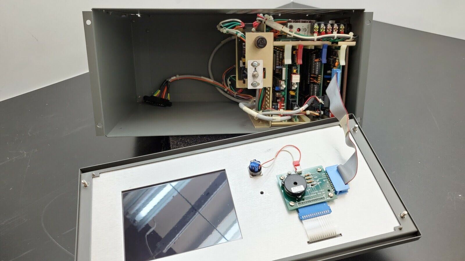 Bruce 7355X Semiconductor Process Control Unit no key no monitor 9017142-002 C3