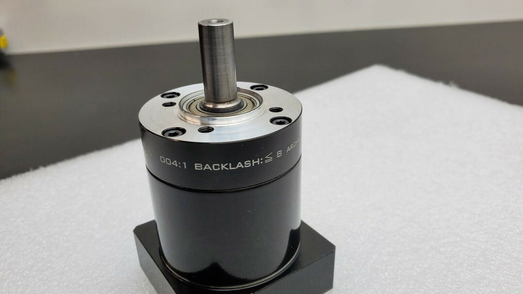 APEX DYNAMICS PG040 - 004 Planetary Servo Inline Gearbox Gear Reducer 4:1 NEW
