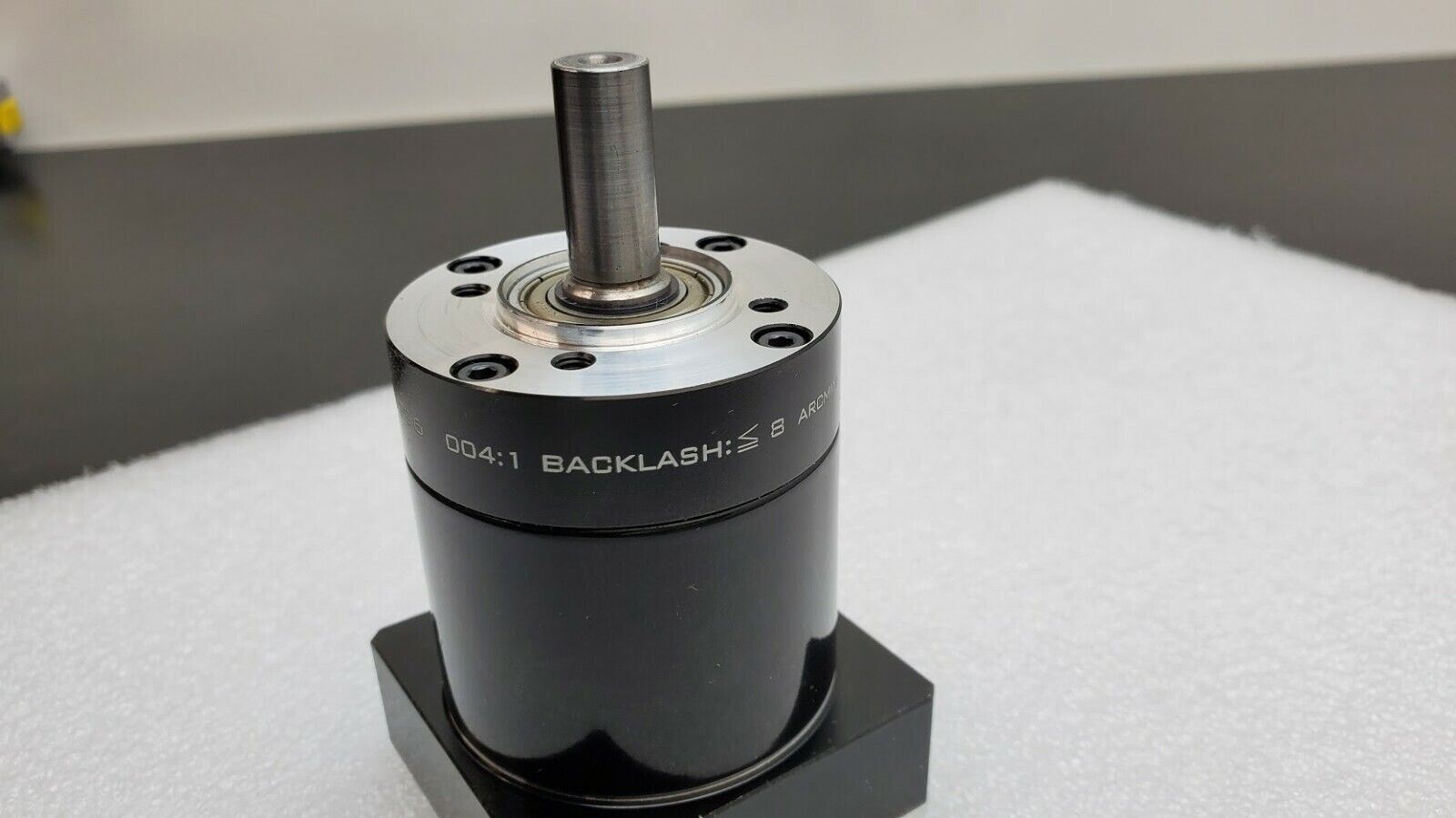 APEX DYNAMICS PG040 - 004 Planetary Servo Inline Gearbox Gear Reducer 4:1 NEW