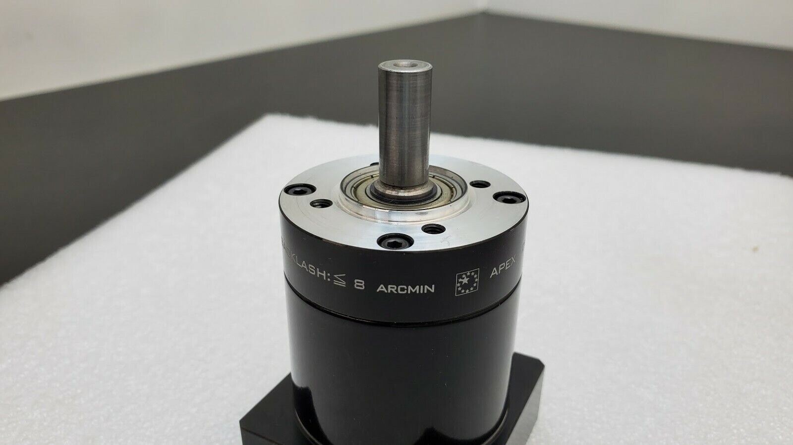 APEX DYNAMICS PG040 - 004 Planetary Servo Inline Gearbox Gear Reducer 4:1 NEW