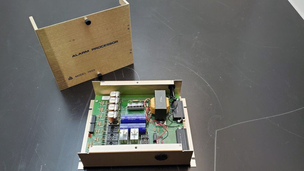 Bruce Industrial Controls 7653 Alarm Processor 120V 50/60 Hz Model 9760044