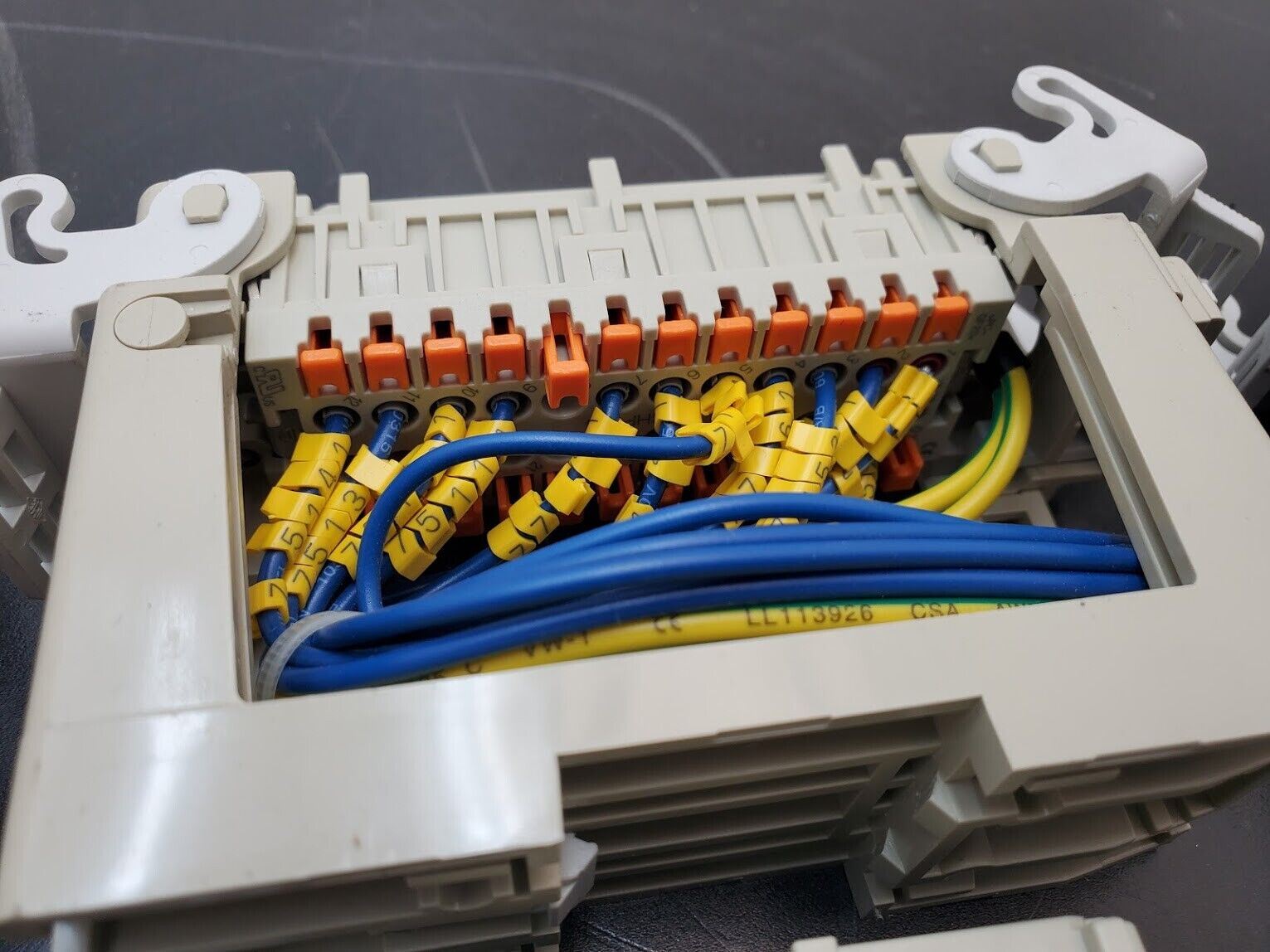 7x Harting IMB PC-GF20 DIN Rail Mount Serviceable Connector COB 05 16 24 CDF 40