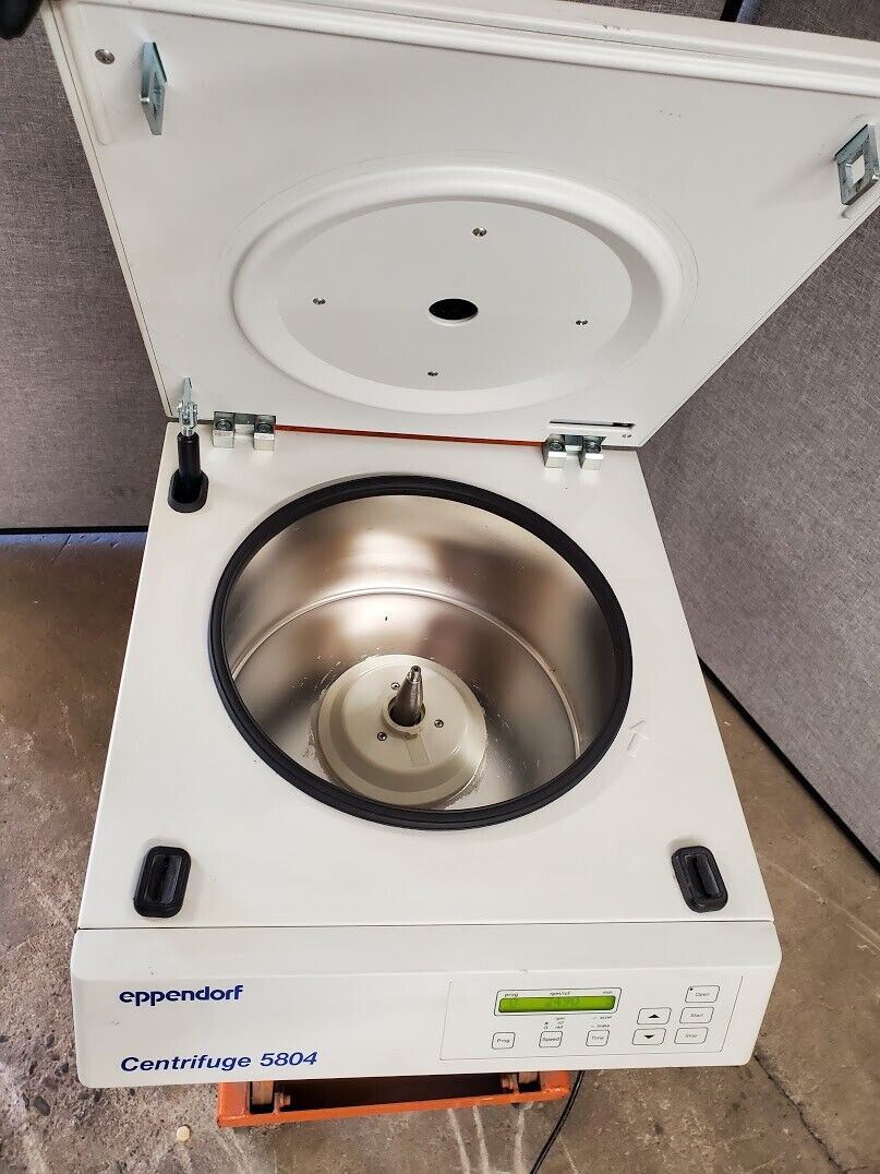 Eppendorf Centrifuge 5804 Power On Tested Motor Spins, Error 6, No rotor