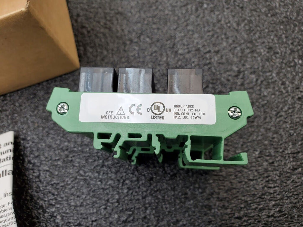 Automation Direct ZL-CDM-RJ12X10 ZIPLINK NEW IN BOX RJ12 10 Port DIN Rail