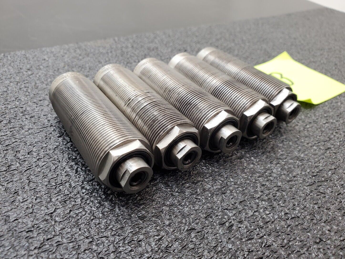 5x Enerpac WFM72 7 kN 9.9mm Stroke Work Support Manifold Mount Hydraulic 5kPSI B