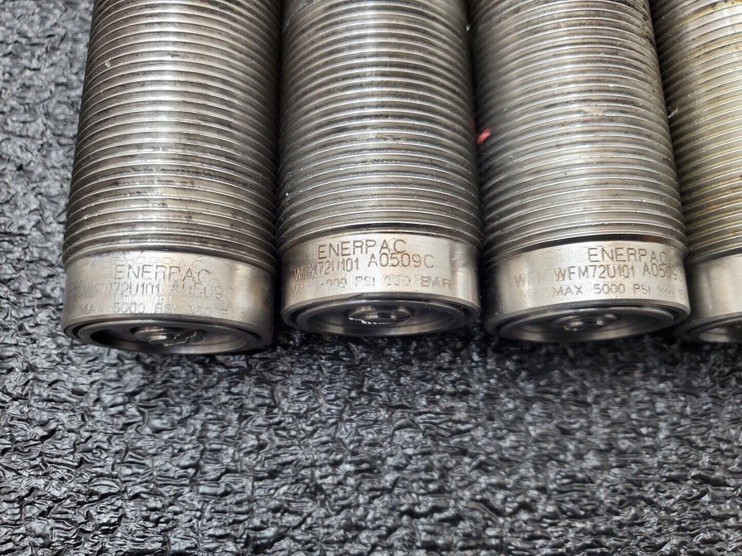 5x Enerpac WFM72 7 kN 9.9mm Stroke Work Support Manifold Mount Hydraulic 5kPSI B