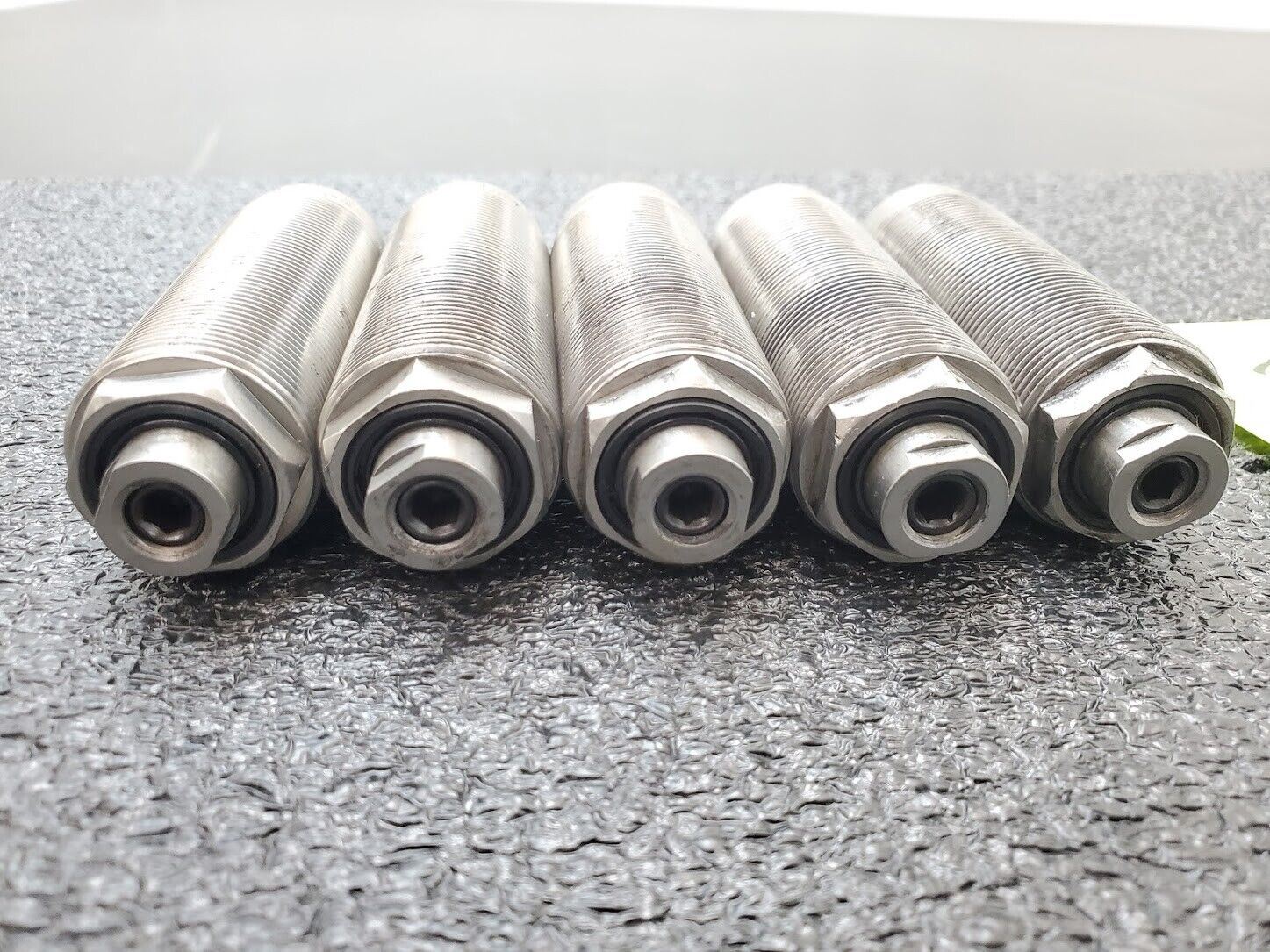 5x Enerpac WFM72 7 kN 9.9mm Stroke Work Support Manifold Mount Hydraulic 5kPSI B