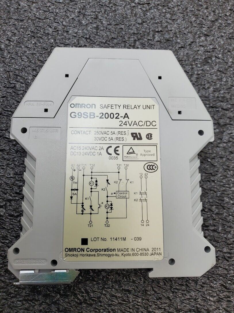Omron STI Safety Control Relay G9SB-2002-A 24VAC/DC 250VAC 5A Contact 30VDC 5A