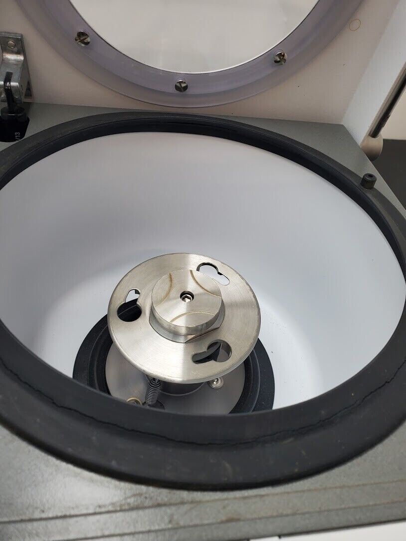 Roche MagNA Lyser Benchtop Homogenizer 7000 RPM  115VAC Tested Working yr: 2014