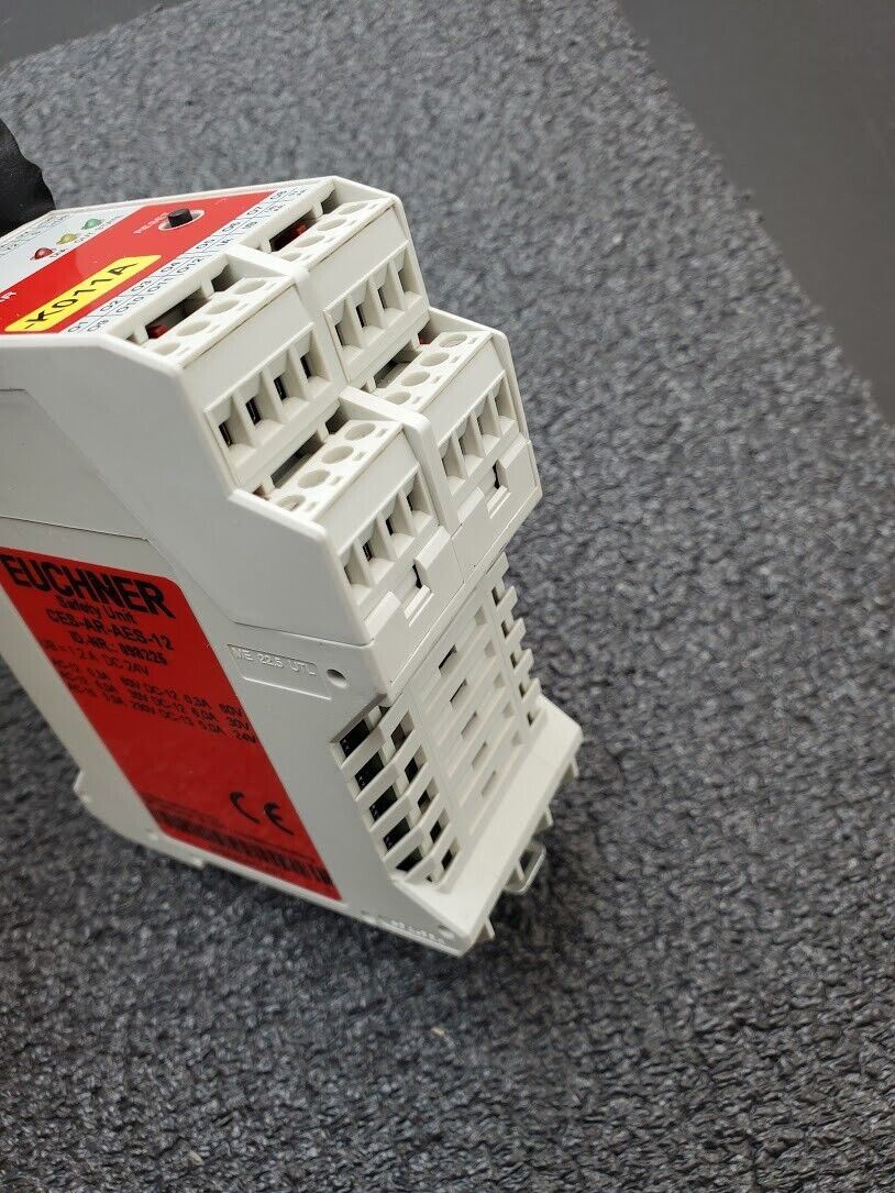 Euchner CES-AR-AES-12, CESARAES12  Safety Unit DIN Rail 4x Safety Relays