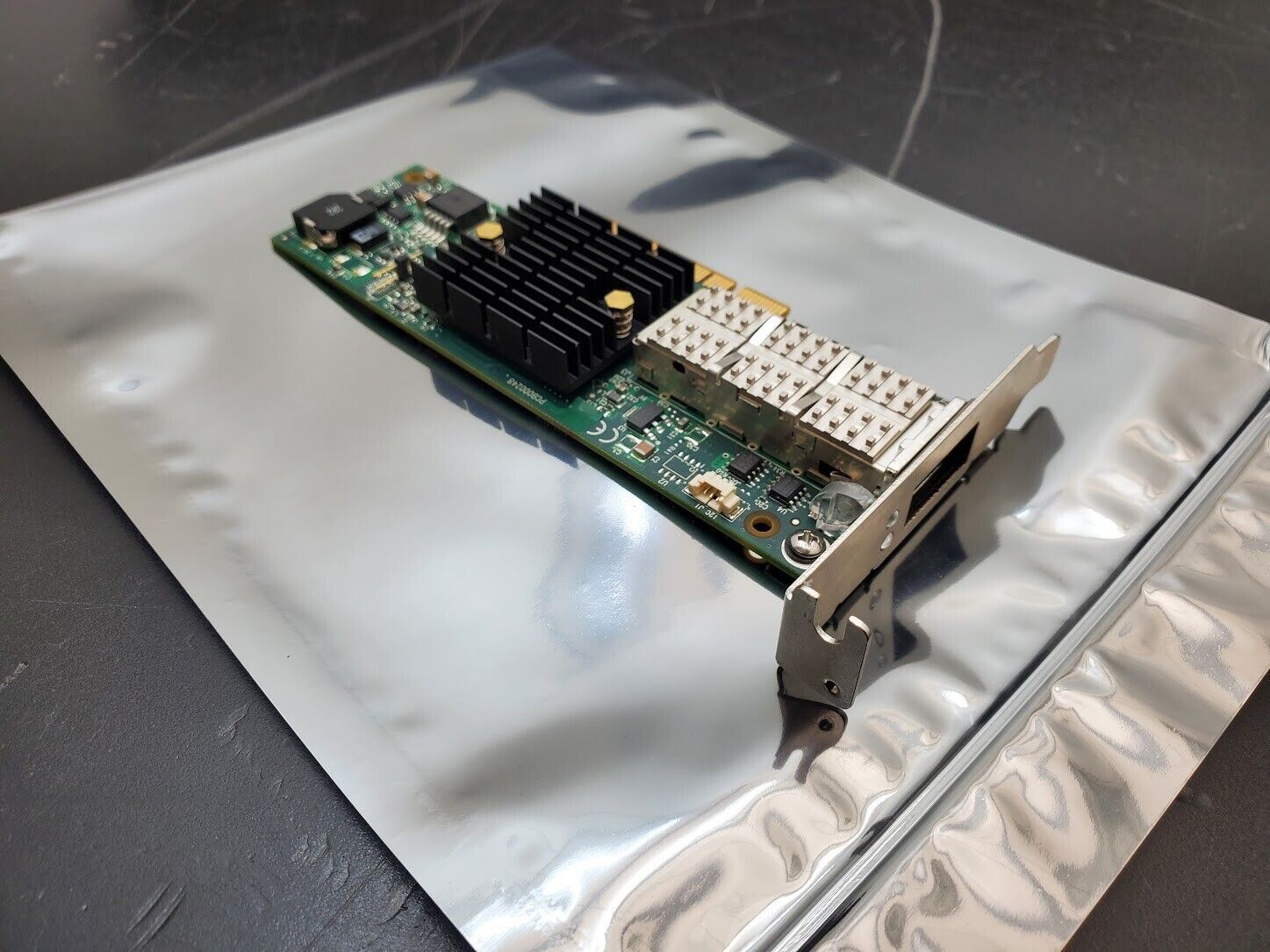 Mellanox MHQH19B-XTR Single Port 40Gb/s QDR PCIe Gen2 5.0 GTs VPI Adapter