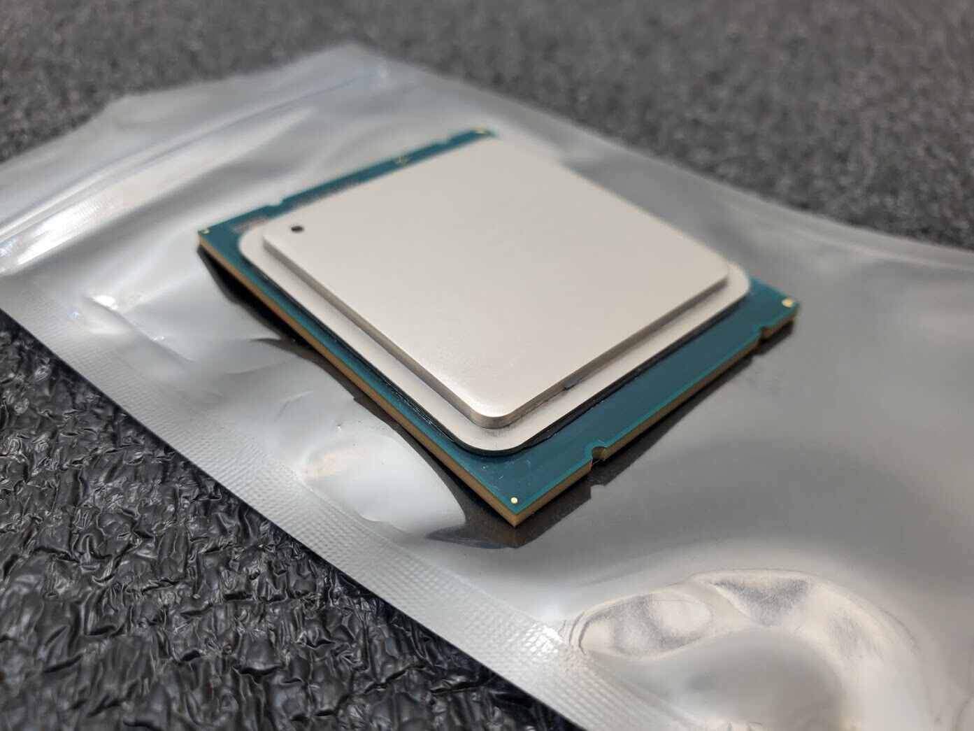 Intel Xeon E5-2658v2 10-Core 2.40GHz SR1A0 25MB LGA 2011 CPU Working Pull