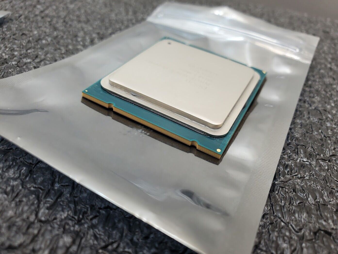 Intel Xeon E5-2658v2 10-Core 2.40GHz SR1A0 25MB LGA 2011 CPU Working Pull