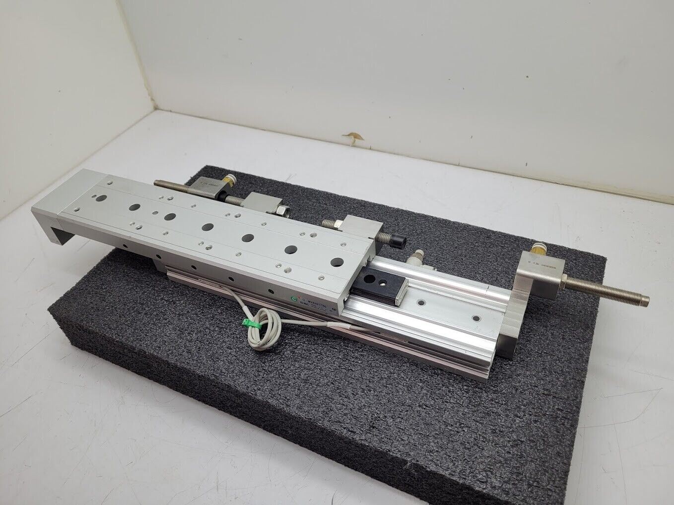 SMC Dual Rod Linear Guide Bearing Actuator Slide Cylinder 13-MXS20-150 Cleanroom